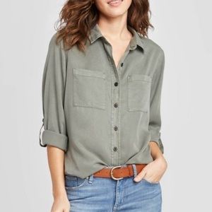 Universal Thread long sleeve button down - olive
